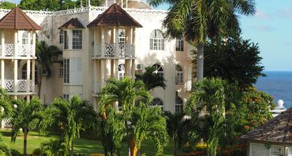 Coastal Beauty - Beautiful Penthouse Condo