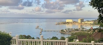 Belleza costera - Hermoso Penthouse Condo