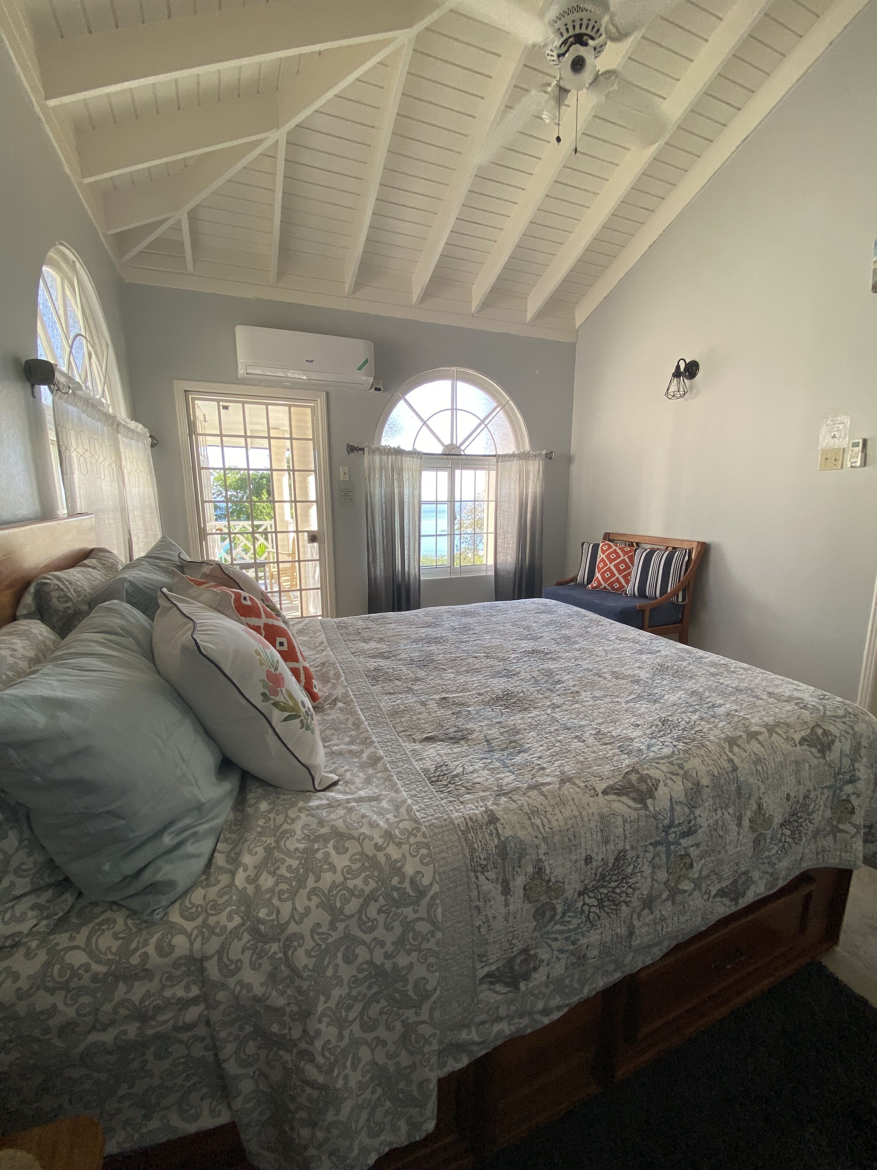 2 chambres, fer et planche à repasser, Wi-Fi gratuit, draps fournis