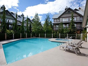 Pool - Top location | Pool & hot tub | BBQ | AC | Parking (Whistler)