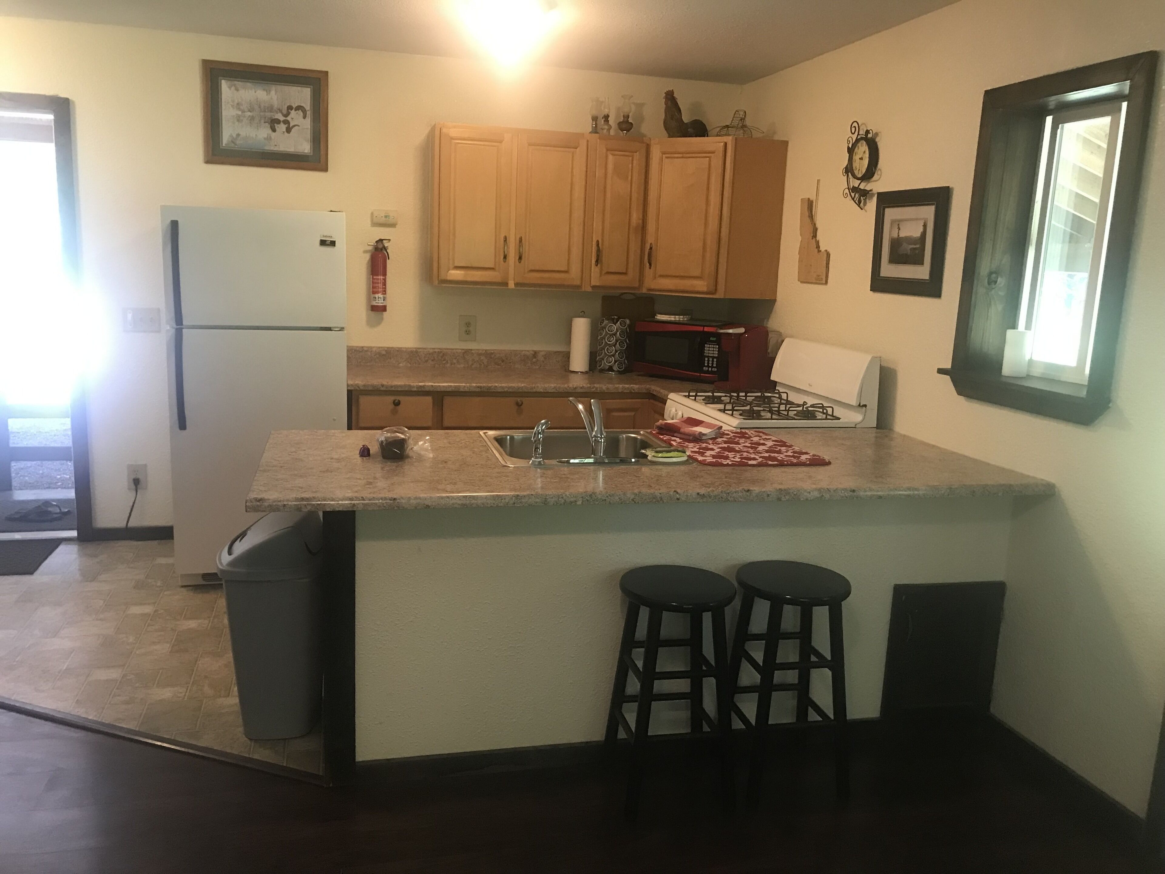 冰箱、微波炉、烤箱、炉灶