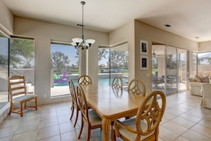 Dining - Waterslide, pool/spa. PGA West, so much fun! (La Quinta)