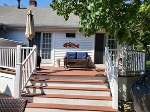 Exterior - Footsteps from Broad Cove 5 min walk to Onset Village (Wareham)