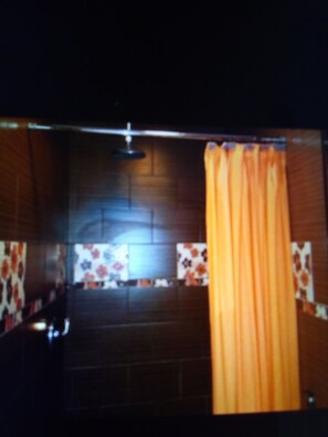 Toallas y papel de baño