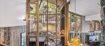 RMR: Suuri 5 makuuhuoneen Lodge Tetonin kylässä! Lähellä kansallispuistoja, ilmaisia aktiviteetteja!