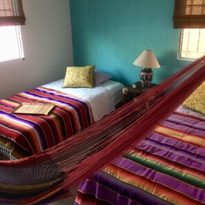 2 bedrooms, free WiFi, bed sheets - Authentic Travel Experiences await in Charming Chan Chemuyil btwn Akumal/Tulum (Chemuyil)