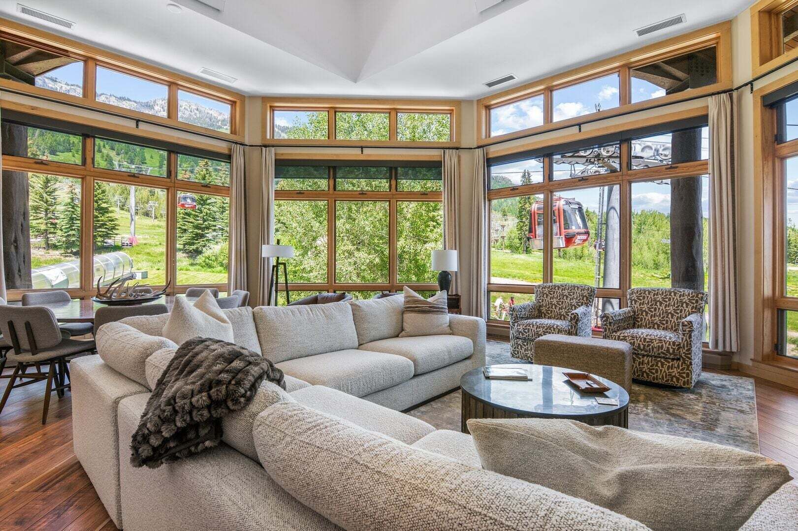 TV, fireplace, DVD player