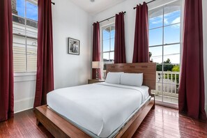 2 bedrooms, iron/ironing board, bed sheets