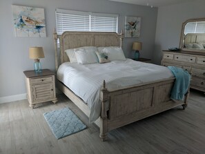 2 habitaciones, tabla de planchar con plancha y cuna de viaje 