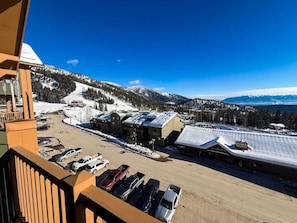 Property grounds - Ski In / Ski Out Condo, Amazing Views, Sleeps 8! (Whitefish)