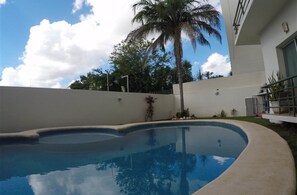 Alberca al aire libre 