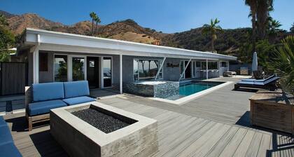 Como se ve en Bravo TV. Vistas increíbles del centro. Piscina y spa espumosos.