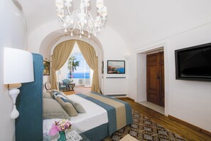 5 bedrooms, in-room safe, iron/ironing board, WiFi - The Most Panoramic Villa In The Center Of Positano (Positano)