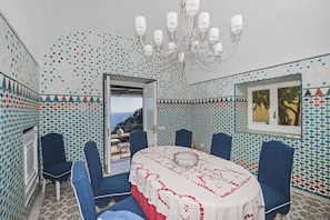 Dining - The Most Panoramic Villa In The Center Of Positano (Positano)