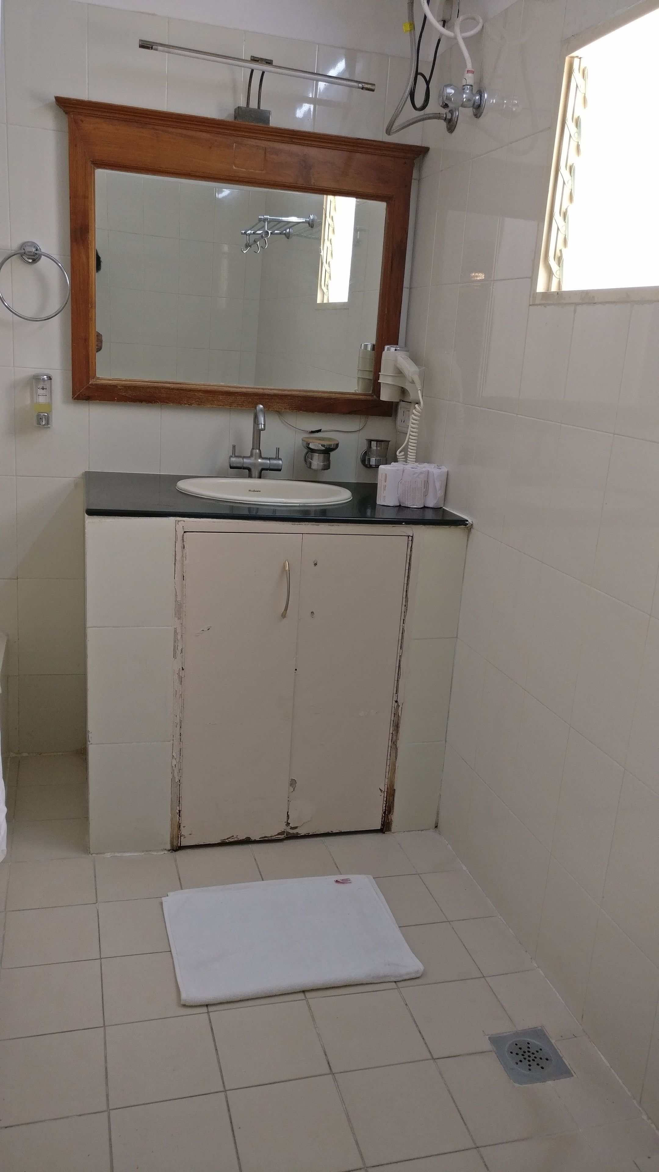 1 bedroom, premium bedding, in-room safe, desk