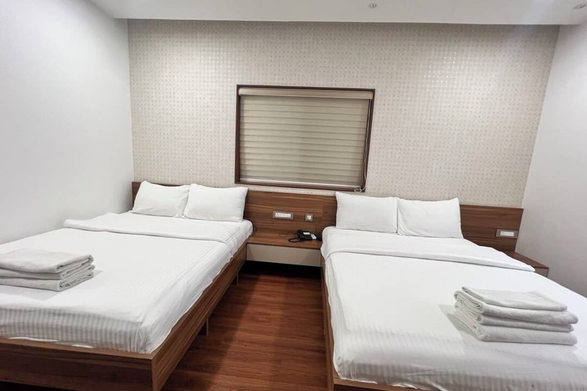 Camera Superior | 1 camera, biancheria da letto di alta qualità, una cassaforte in camera