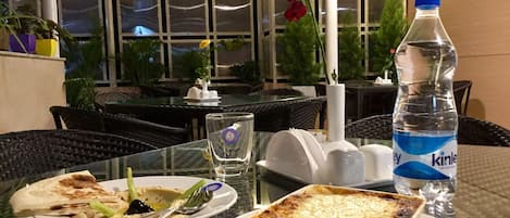 FrĂŒhstĂŒck, Mittagessen, Abendessen, vegetarische KĂŒche