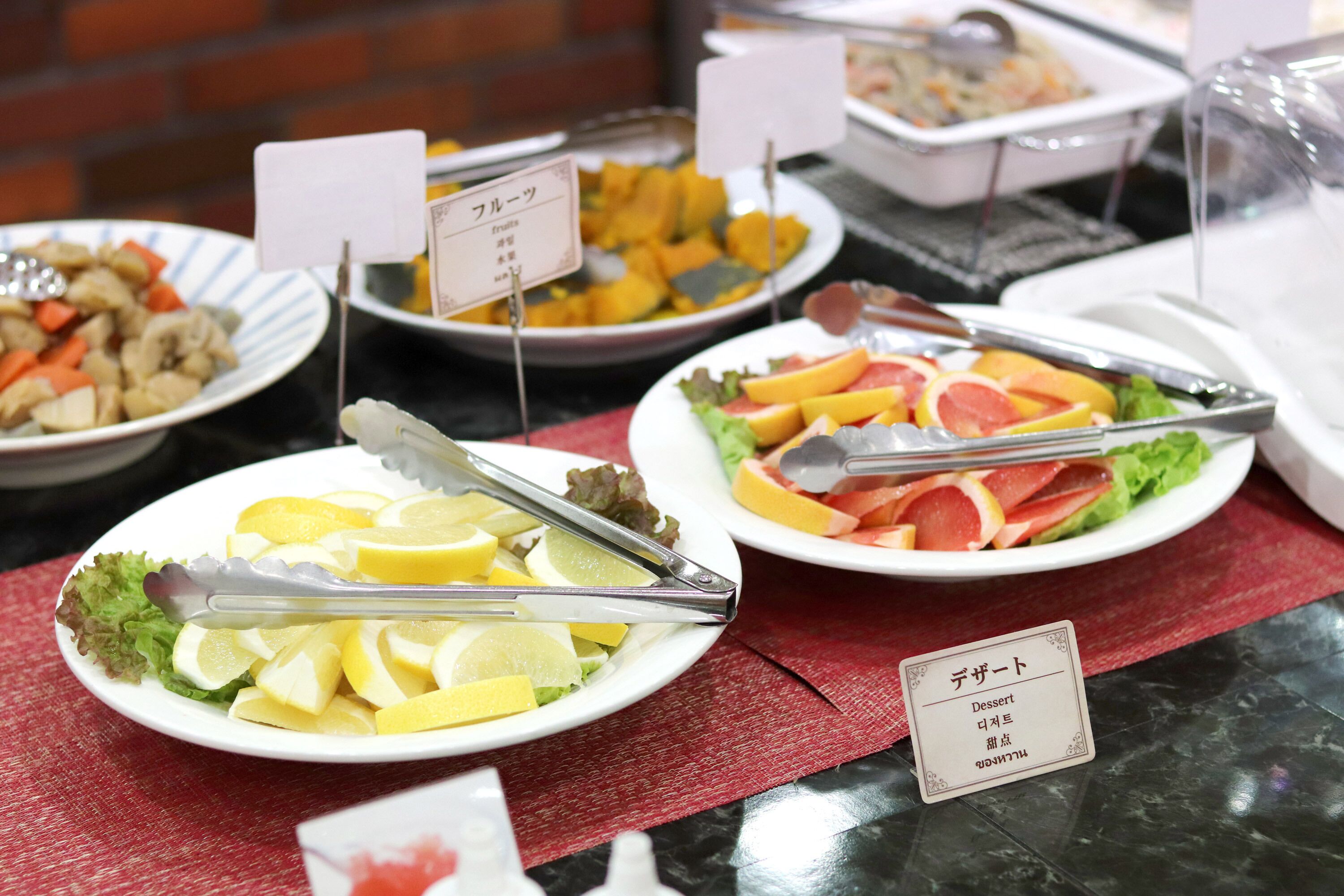 daily buffet breakfast (jpy 1200 per person)