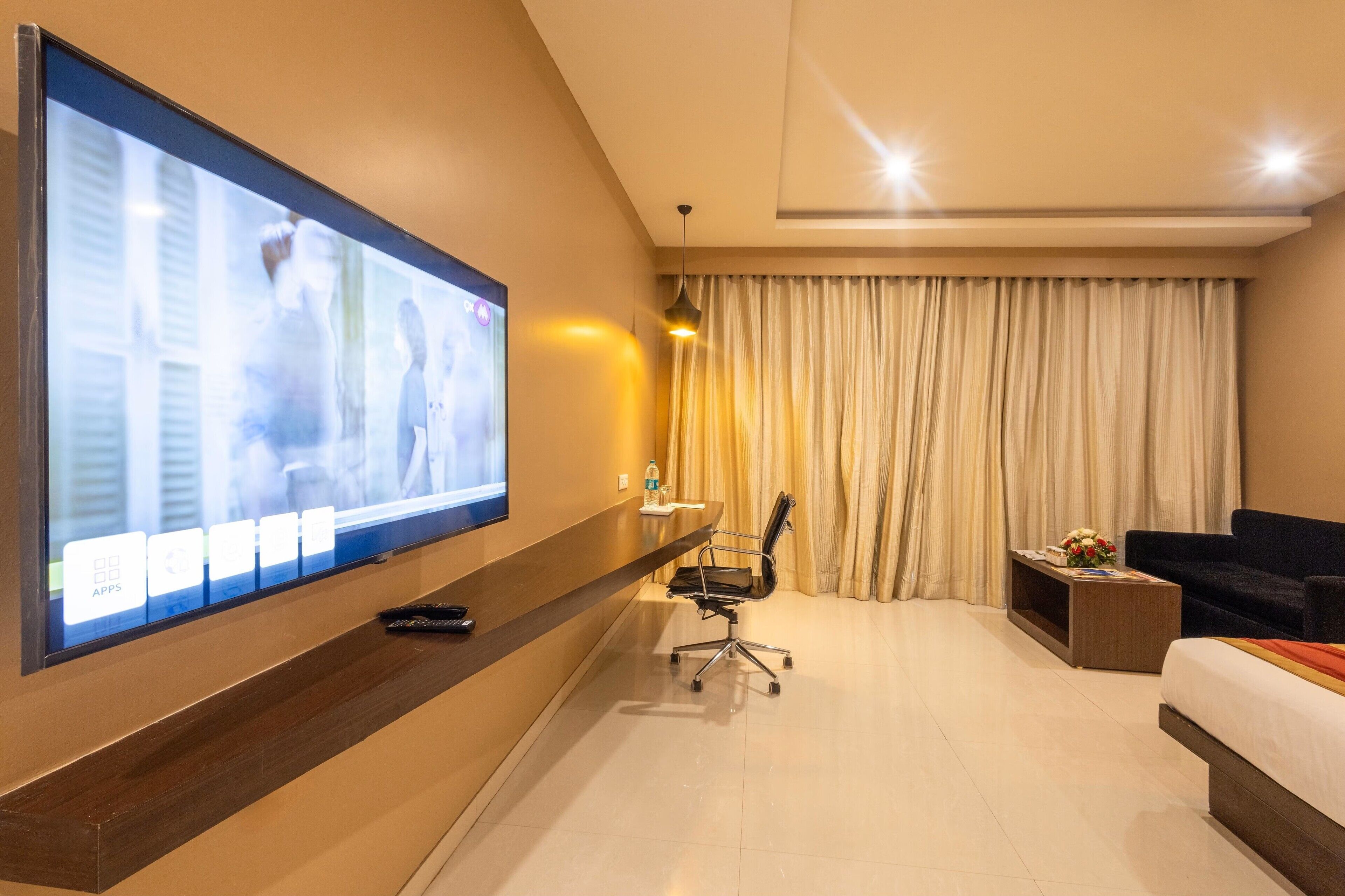 Minibar, in-room safe, desk, soundproofing