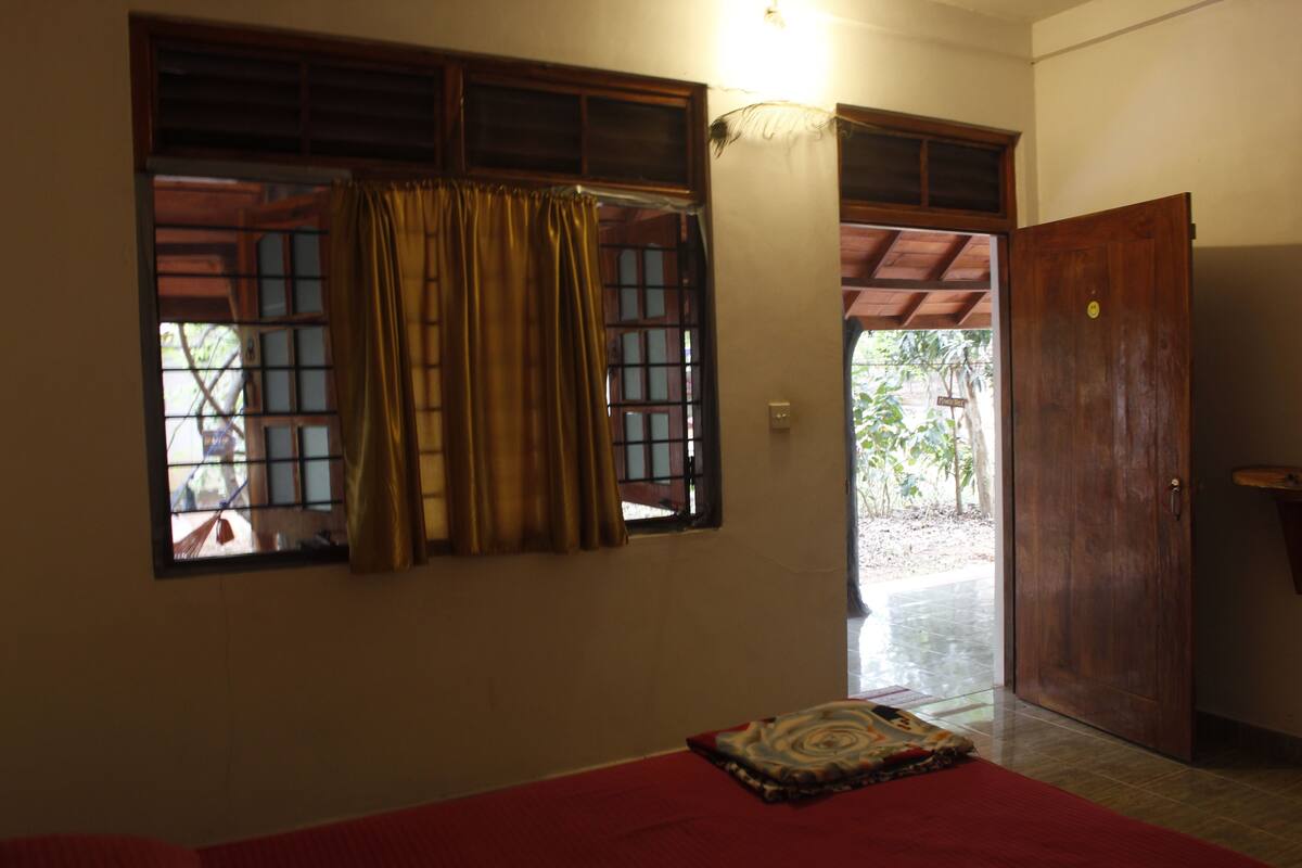 Comfort Double Room, 1 Bedroom | 1 bedroom, iron/ironing board, free WiFi, bed sheets