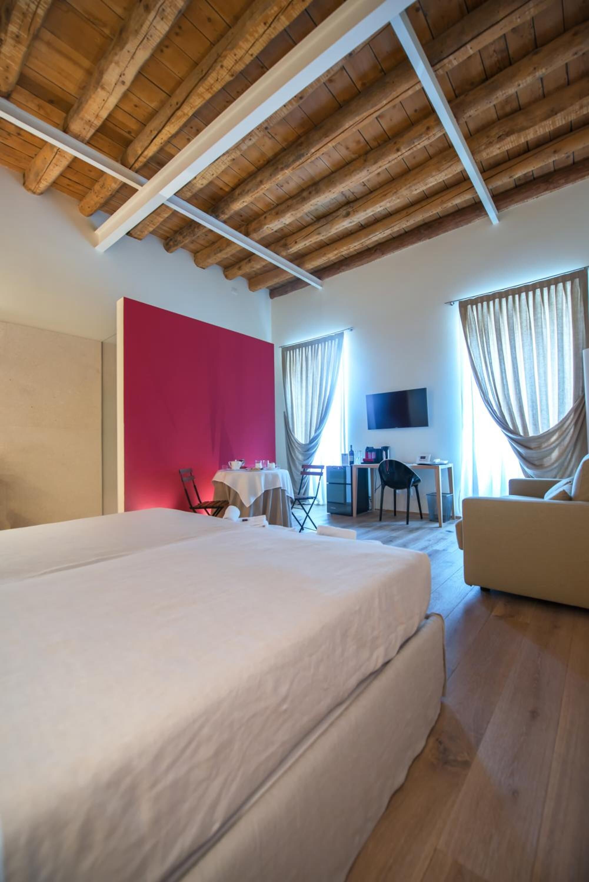 Photo - Massimago Wine Suites