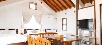 Pine House in Churaumi