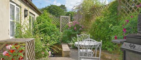 Cottage | Property grounds