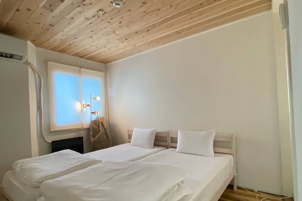 Camera con 2 letti singoli (Room 5) | 1 camera, Wi-Fi gratuito, lenzuola