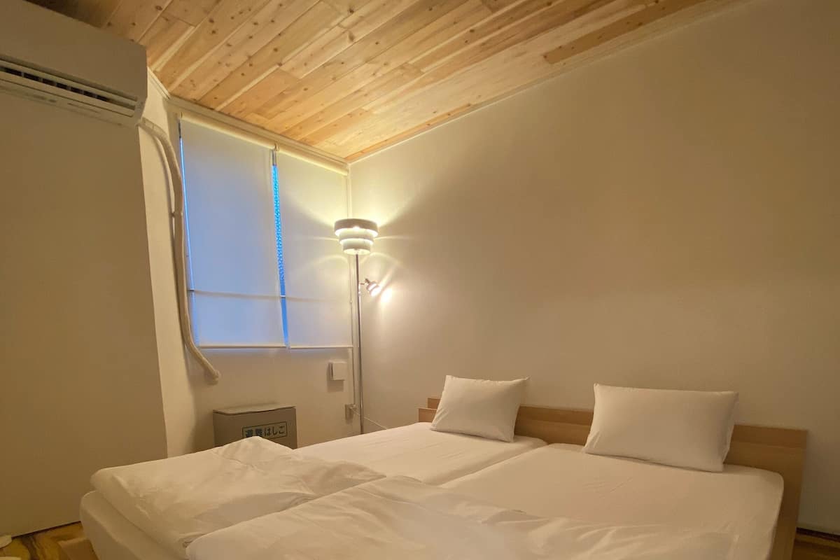 Camera con 2 letti singoli (Room 1) | 1 camera, Wi-Fi gratuito, lenzuola