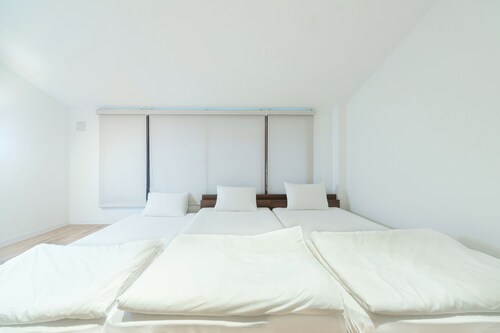 coins hostel tenjin