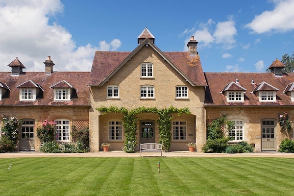 Cottage | Front of property