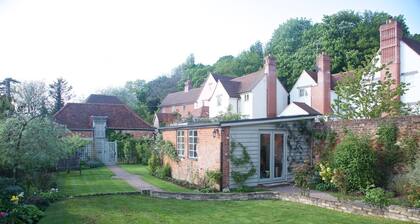 Hedingham Old Pottery