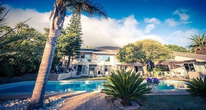 Capo Cabana Guesthouse