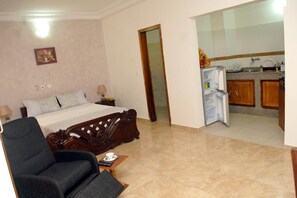 2 slaapkamers, een bureau, gratis wifi, beddengoed