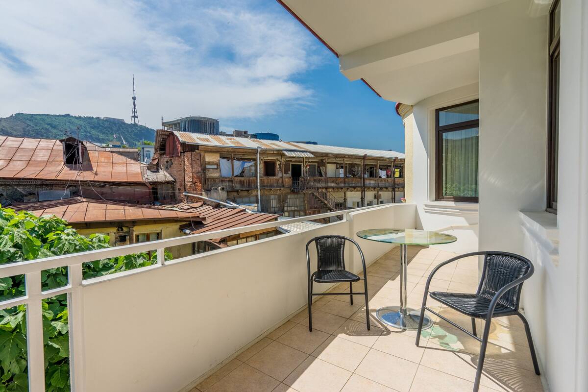 Family Suite, 1 Bedroom, Non Smoking | Balcony
