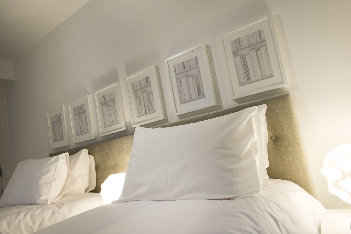 2 habitaciones, sábanas de algodón egipcio y decoración personalizada