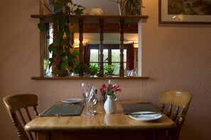 Restaurant - The Three Lions (Fordingbridge)