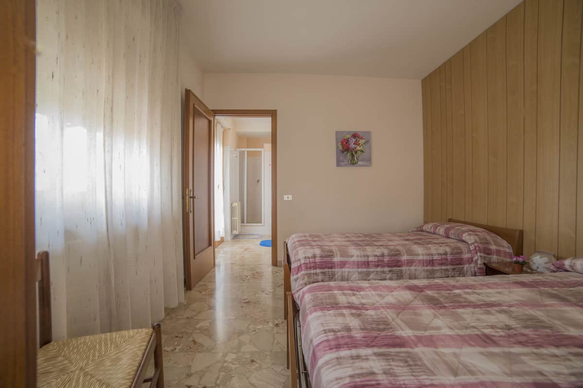 Quadruple Room, Balcony | Desk, free WiFi, bed sheets