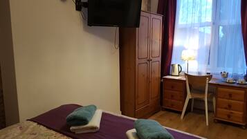 Basic-Doppelzimmer, 1 Doppelbett | Ausblick vom Zimmer