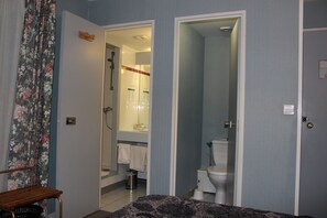 Doppelzimmer (Killy) | Badezimmer