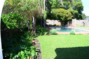 Courtyard view - Breeze Guest House (Bulawayo)