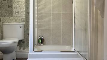 Basic Single Room, Private Bathroom | Bathroom