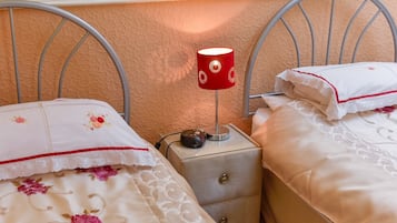 Standard-Zweibettzimmer, mit Bad | 1 Schlafzimmer