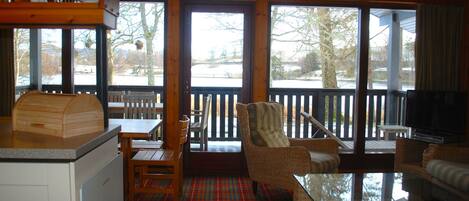 Chalet, 3 Bedrooms (Conifer) | Living room | Flat-screen TV, table tennis