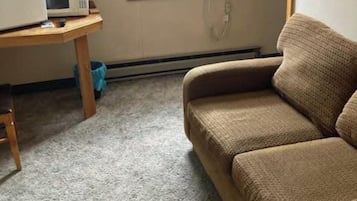 Deluxe Room, 2 Double Beds, Non Smoking | Desk, WiFi (free), bed sheets
