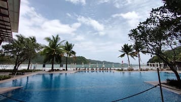 Udendørs pool