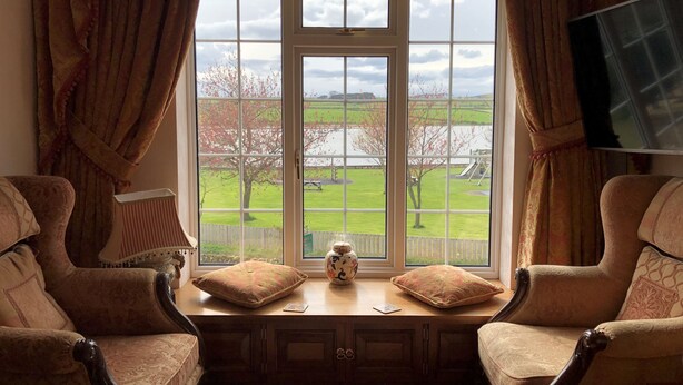 Lobby sitting area - Westlea Guest House (Alnwick)