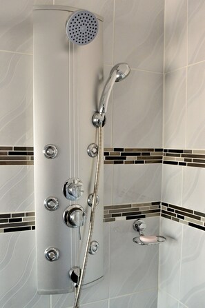 Rom – standard | Dusj på badet