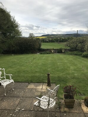Garden - Lower Buckton Country House - Sleeps 12 (Craven Arms)