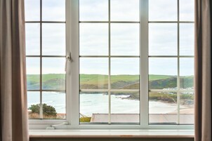 Apartment (Sleeps 6) | Living area | Flat-screen TV